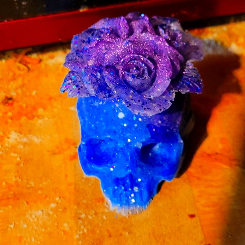 Skull with roses